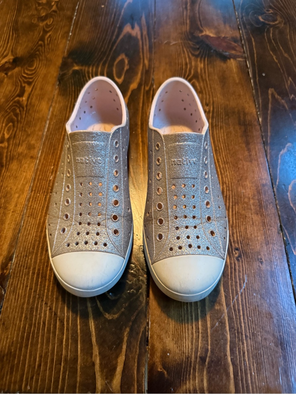 Native Kids Slip-On Sneakers in Glitter Silver and Pale Pink